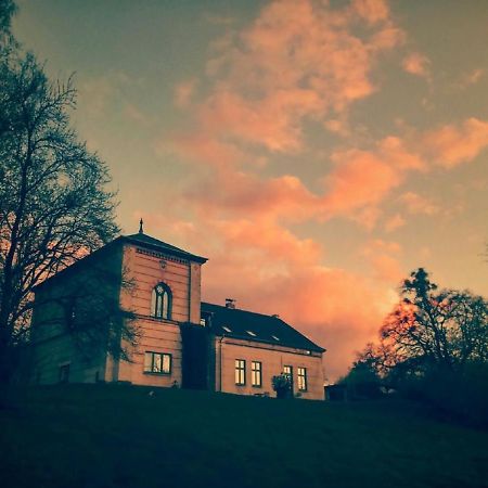 „Rentmeisterhaus Basedow“ Basedow  Exteriör bild