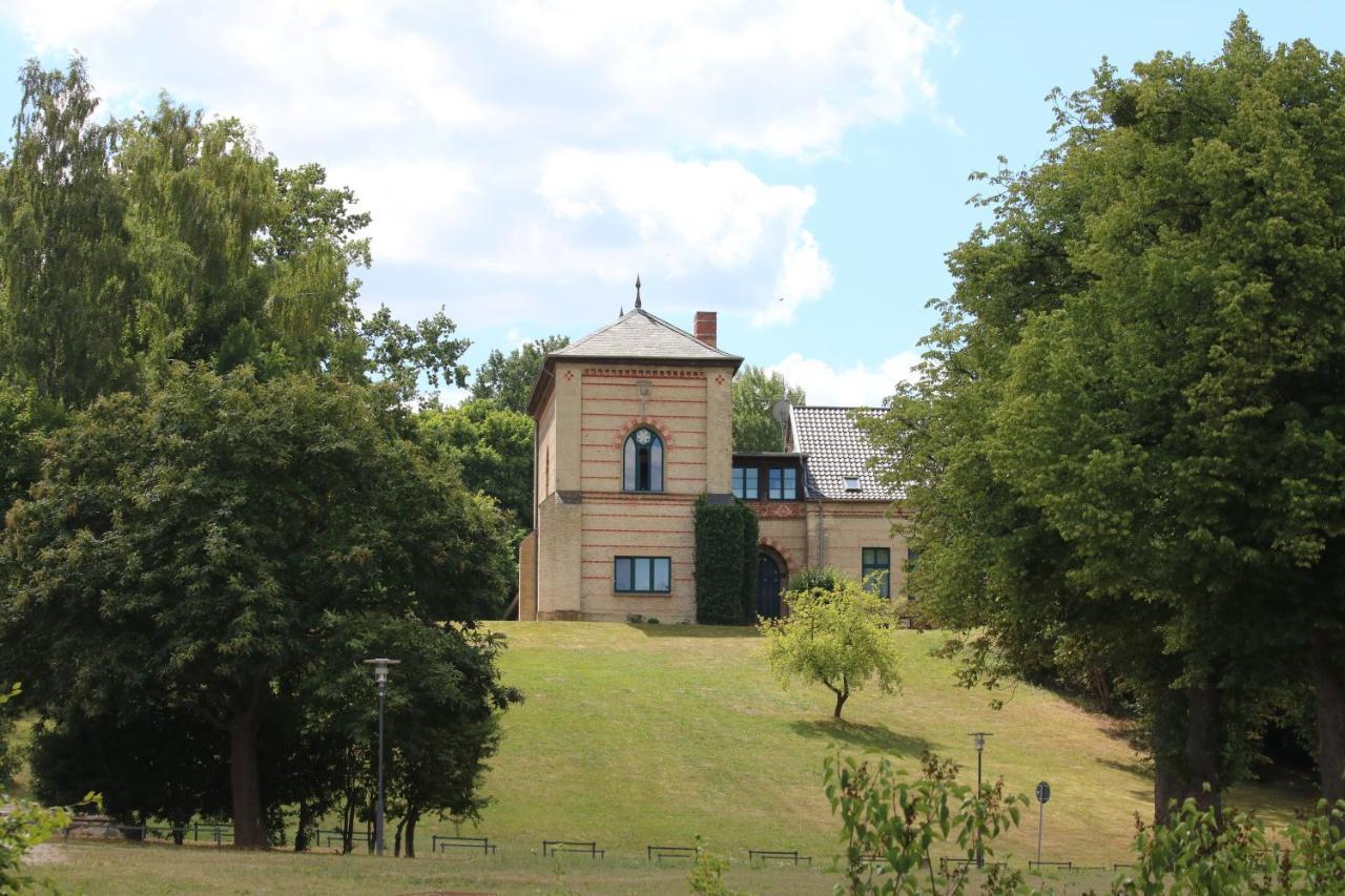 „Rentmeisterhaus Basedow“ Basedow  Exteriör bild