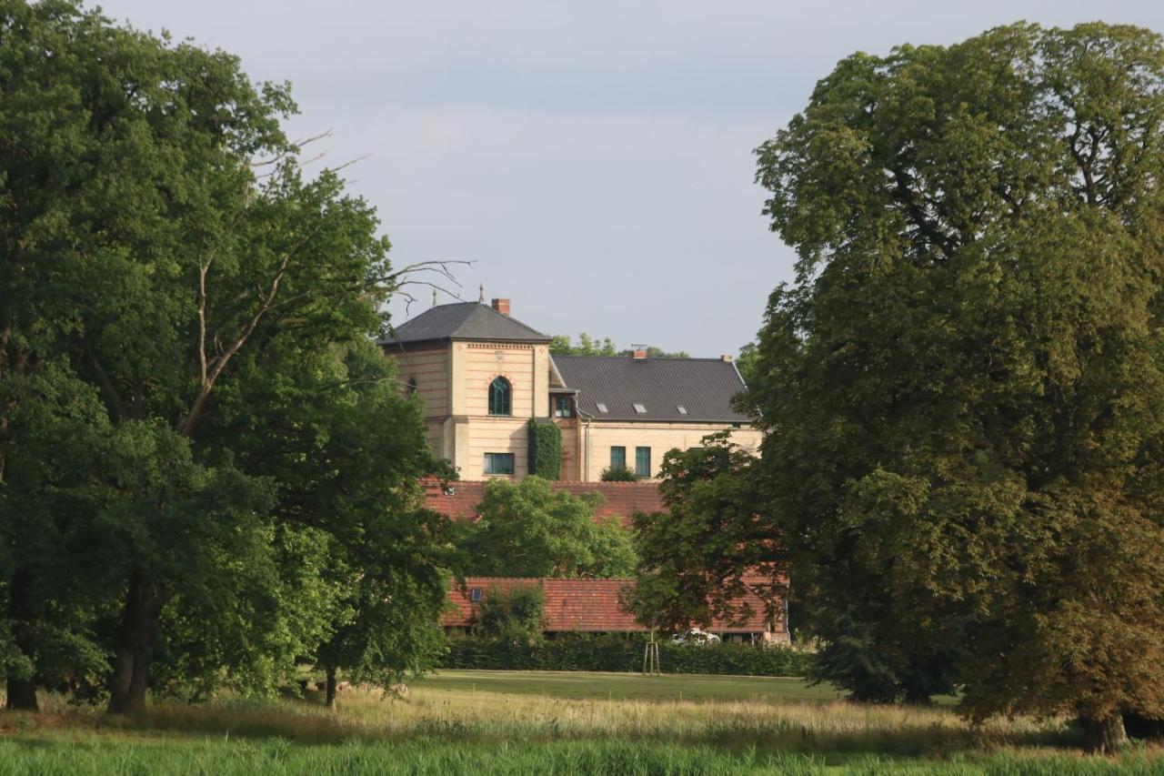 „Rentmeisterhaus Basedow“ Basedow  Exteriör bild