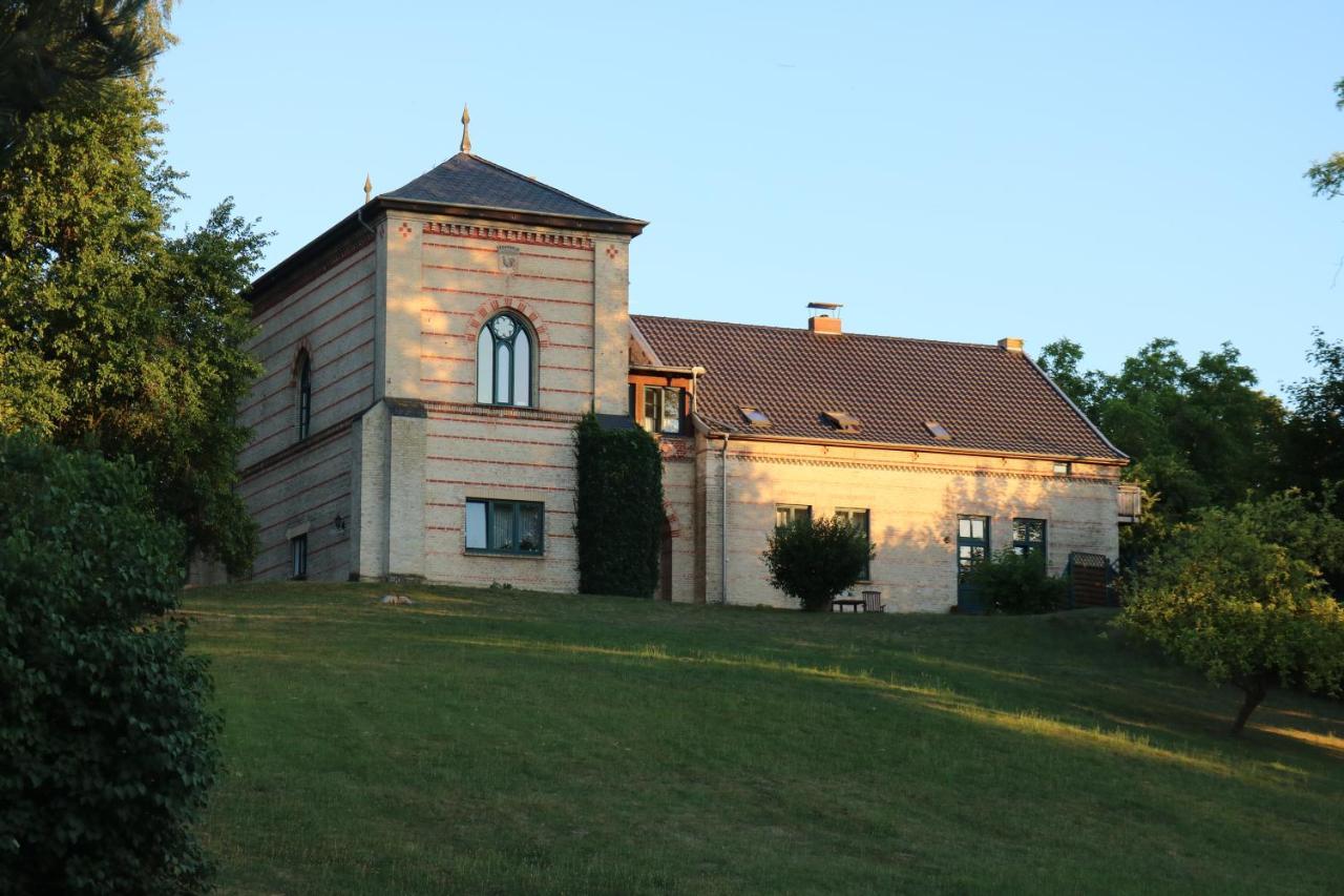 „Rentmeisterhaus Basedow“ Basedow  Exteriör bild